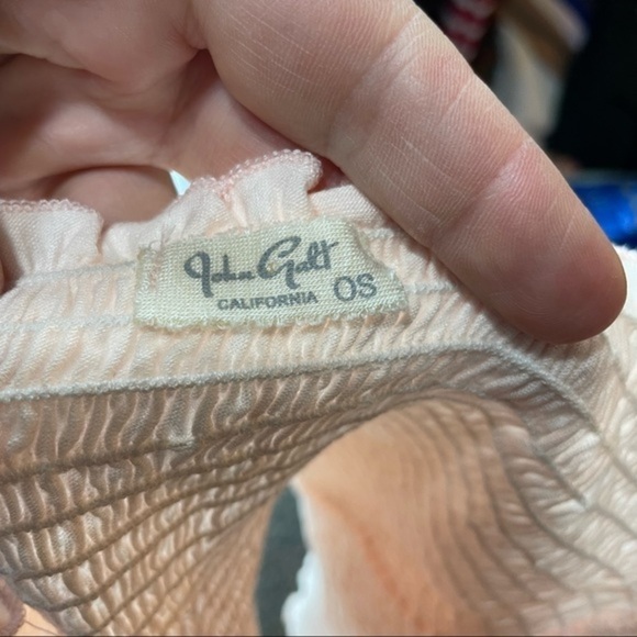 John‎ Galt Brandy Melville smocked light pink tube top - Picture 3 of 3